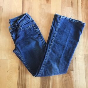 SILVER AIKO Mid-Rise Boot Cut Dark Jeans Stretch